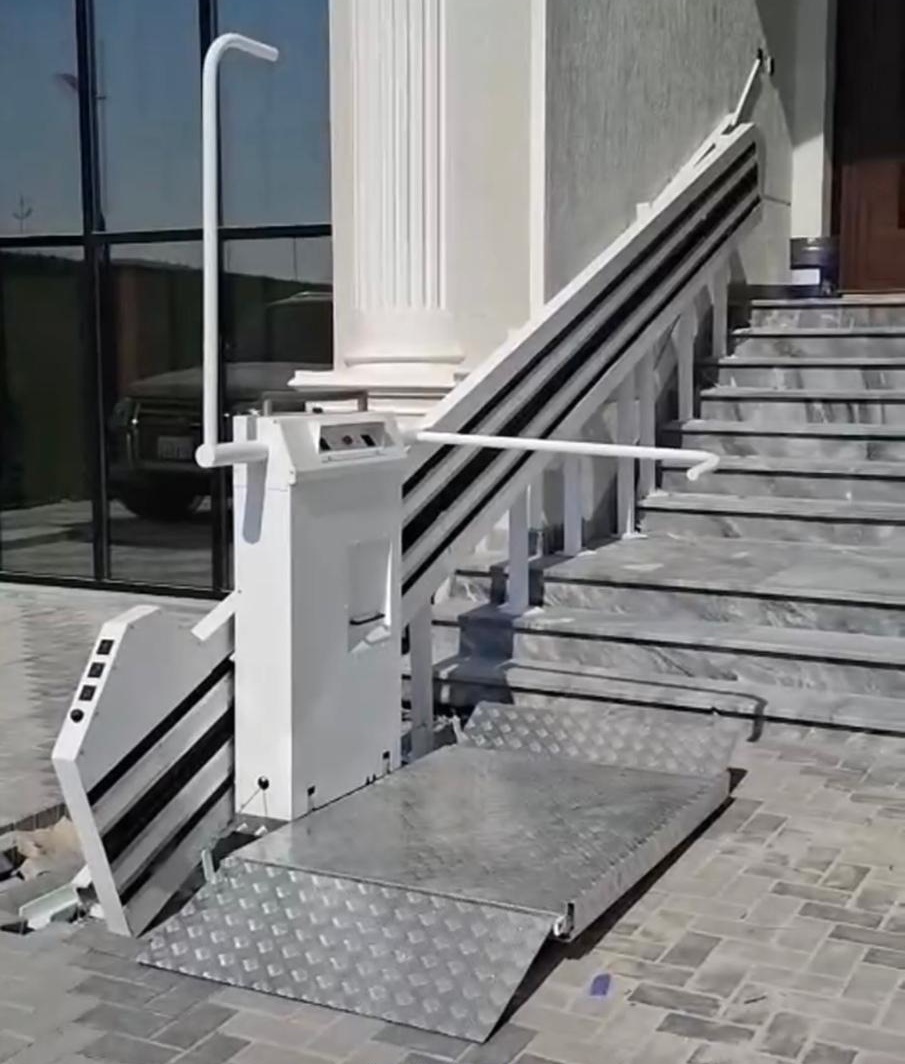 مصعد الدرج (المطلاع)